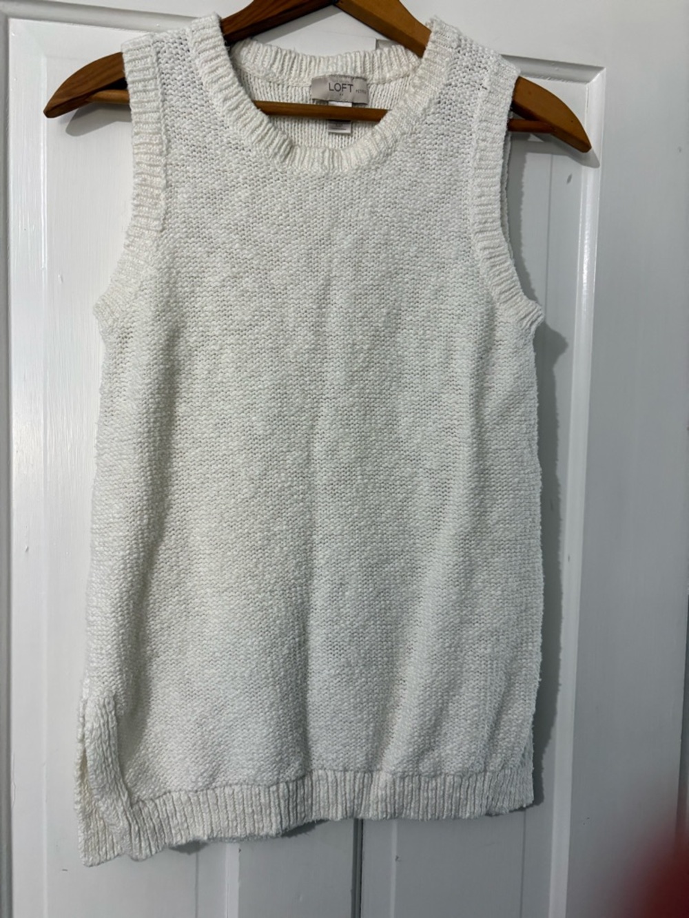 LOFT Cream White Sleeveless Knit Tank